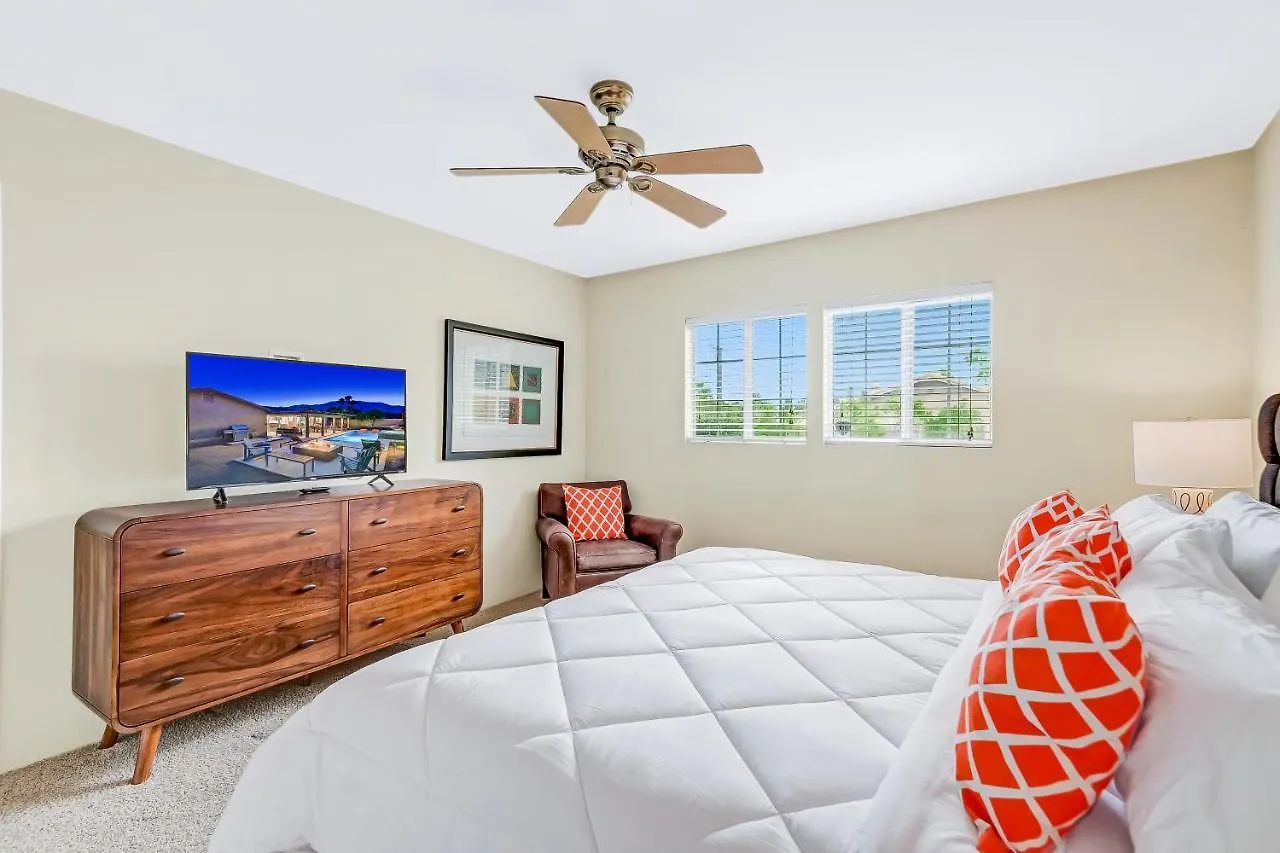 Palm Springs Modern Home Permit# 3972 Сasa de vacaciones